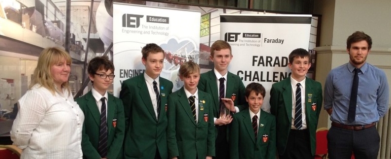 IET-FC-Winning students