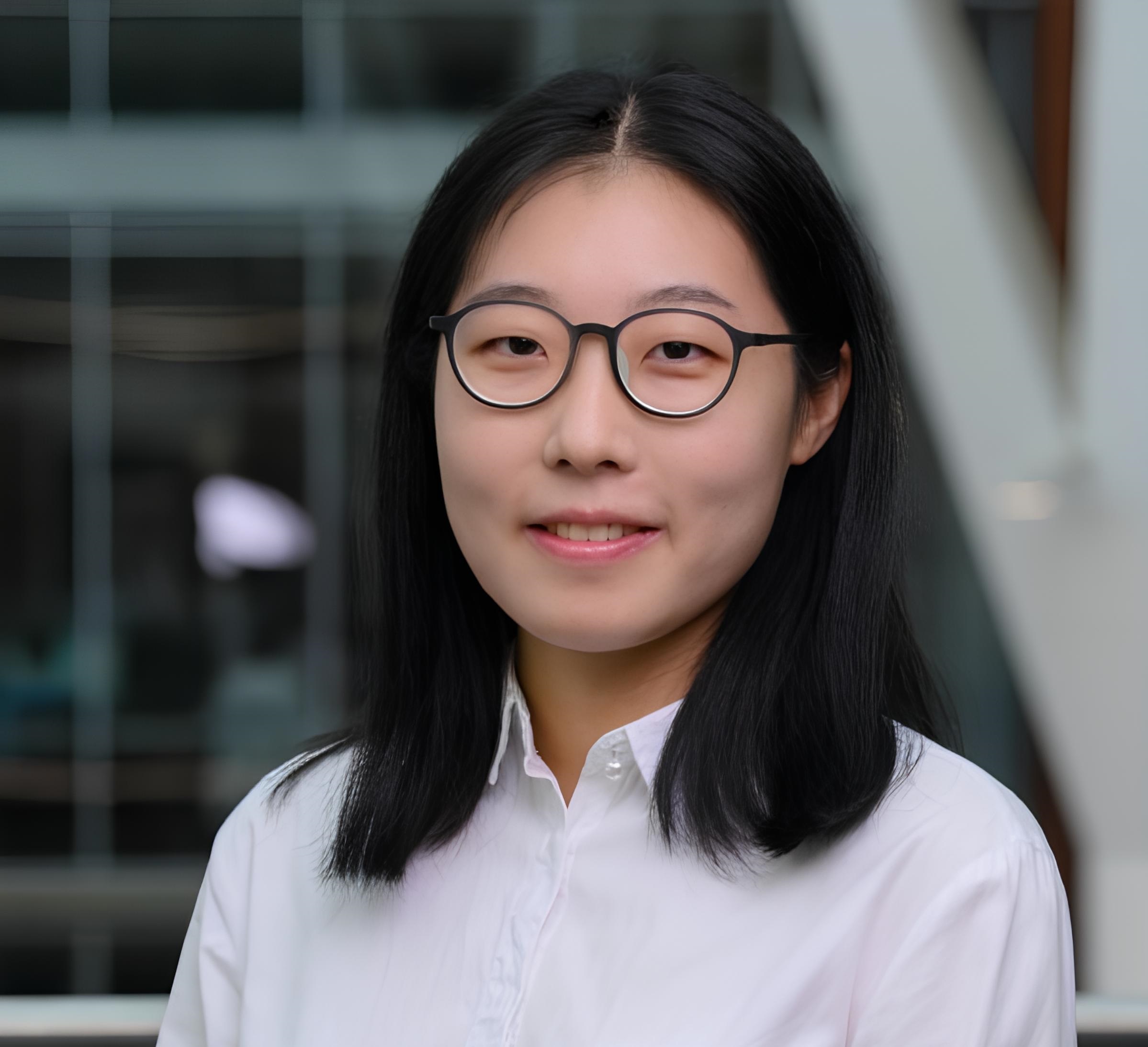 Qiaoxi  Zhang