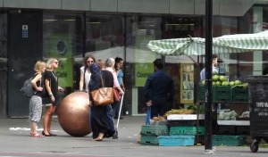 Globe on Whitchapel high street 